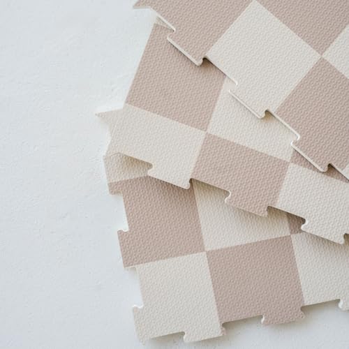 3 Sprouts easy-assembly foam mat stores flat when not in use.
