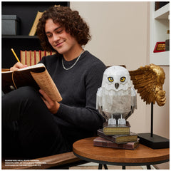 4D Build Hedwig includes 10 puzzle sheets and 118 pieces.