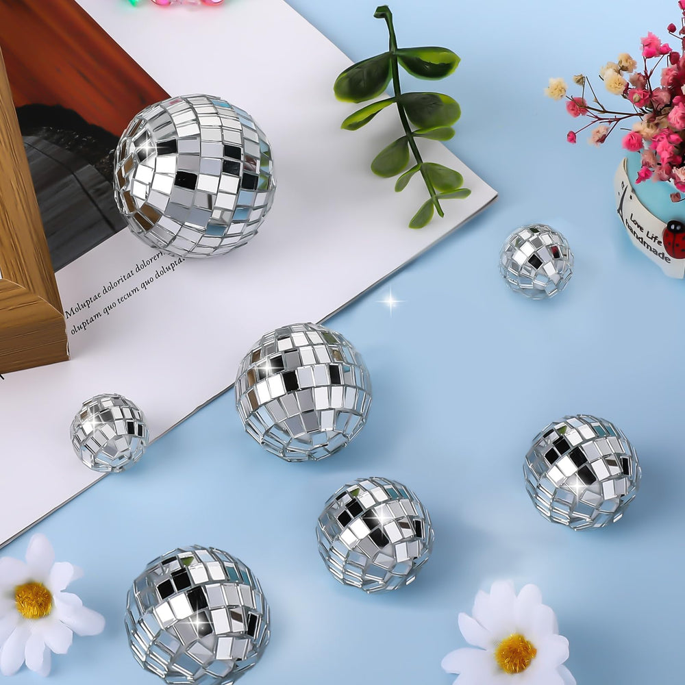 Abeillo disco ball topper 3cm-2 suits smaller cakes with disco vibes.