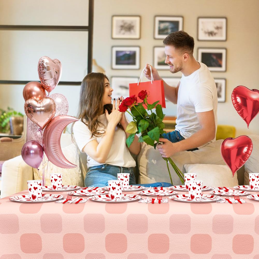 AIBIIN cups feature red heart accents for convenient, spill-minimizing sipping