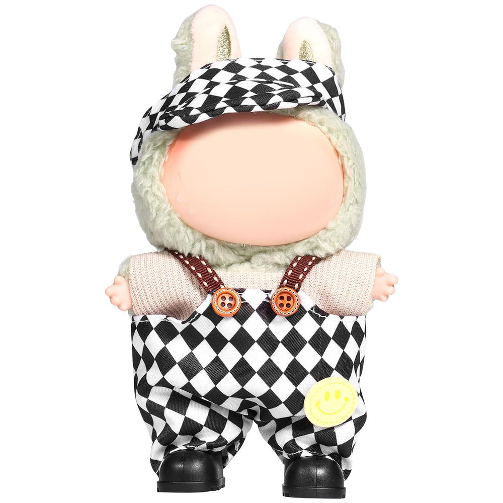 AICase 17cm doll collectors item elevates display with soft textures.