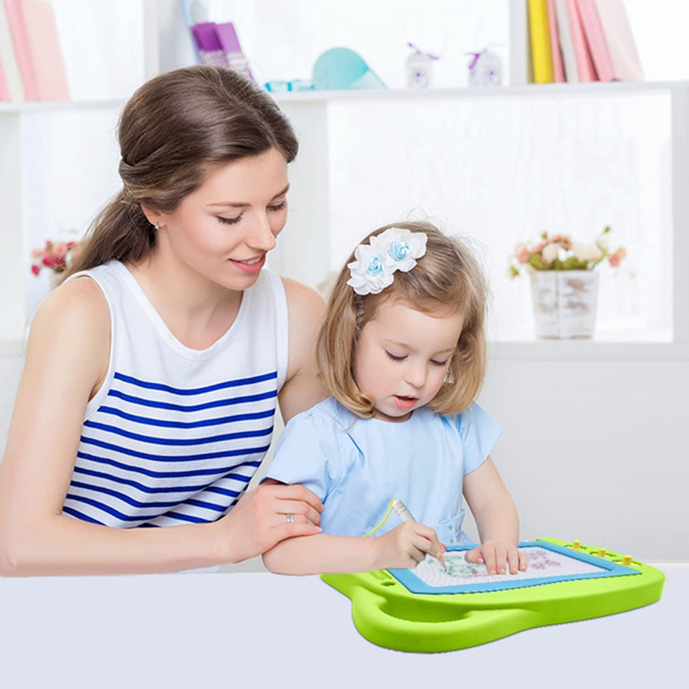 AiTuiTui mini travel doodle board supports quiet creative play anywhere.