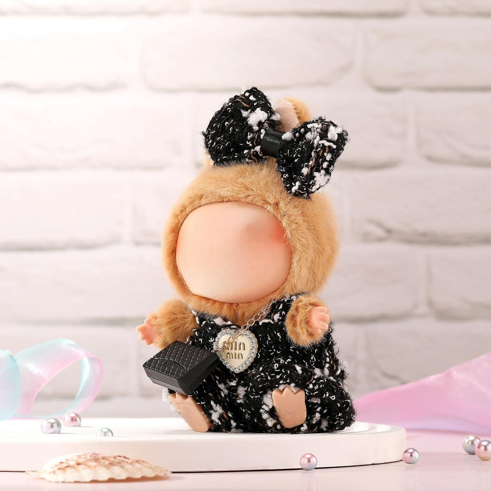 ALTRJO 17cm doll bag completes outfits and scene props for display.