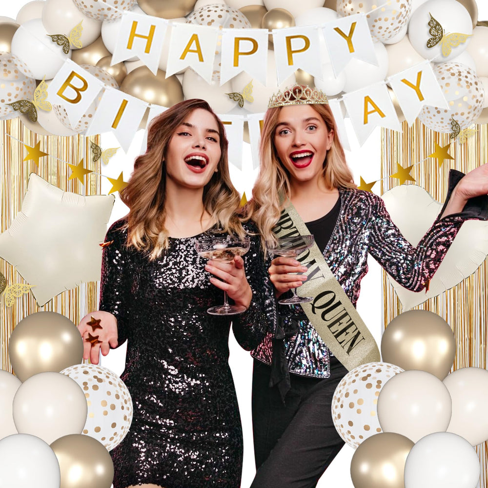 Amandir happy birthday banner signals the festive occasion with style.