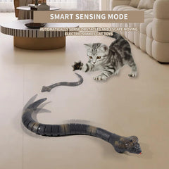AMCHSURI USB charging port powers the 16-inch snake quickly.