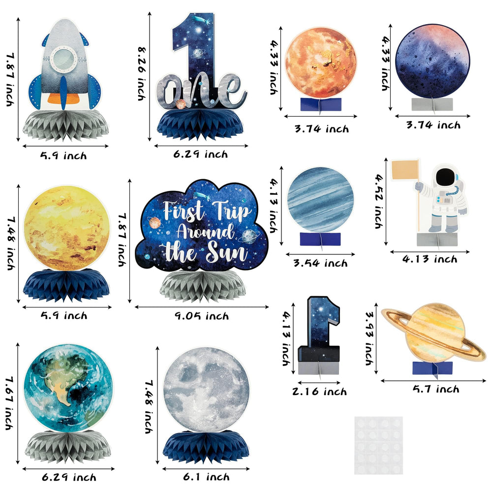 ANGOLIO rocket honeycomb centerpiece creates a dynamic focal point for photos.