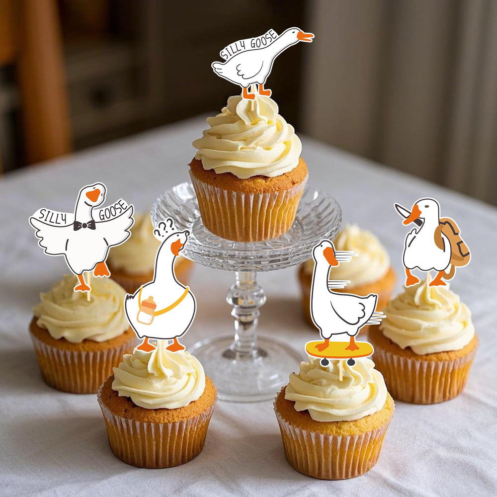 Aposwow goose cupcake topper pattern 5 is easy to place on cupcakes.