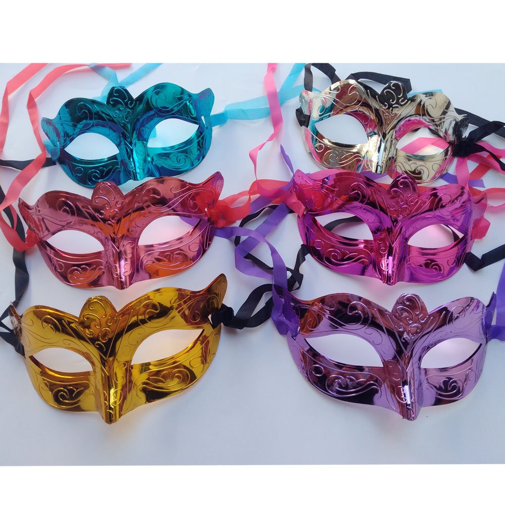 Arlai Halloween half-face mask pack of 12, versatile for parades and parties.