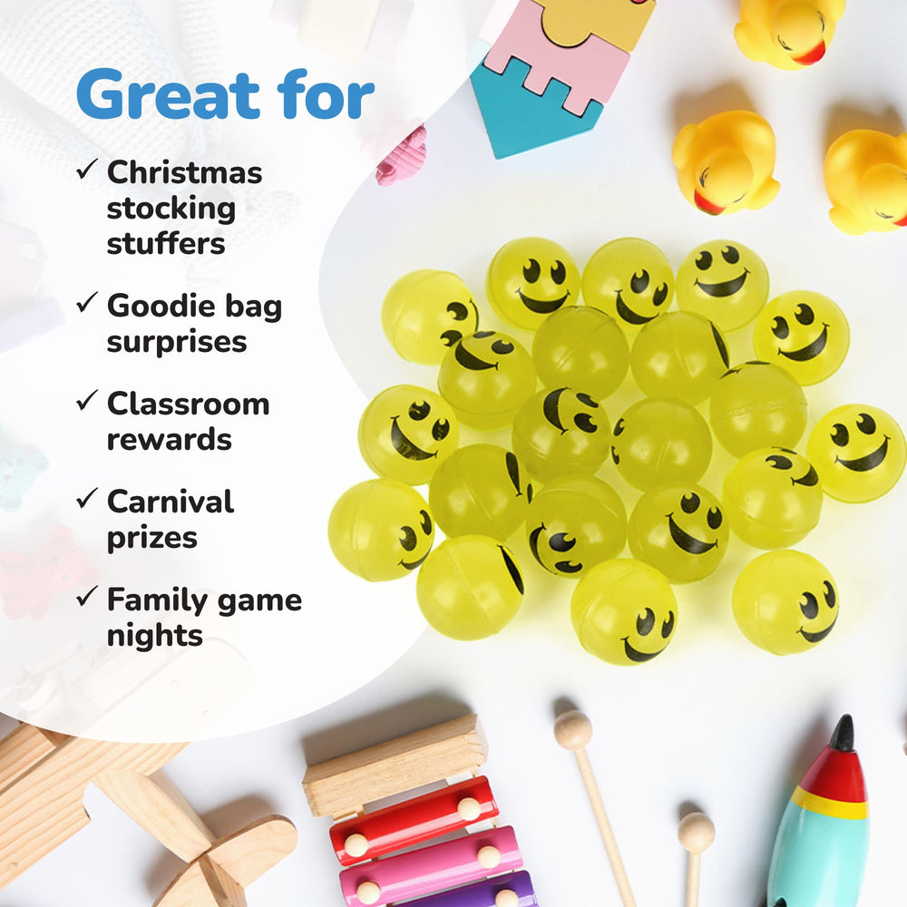 ArtCreativity glow party favor ball, ideal for celebrations and goody bags.