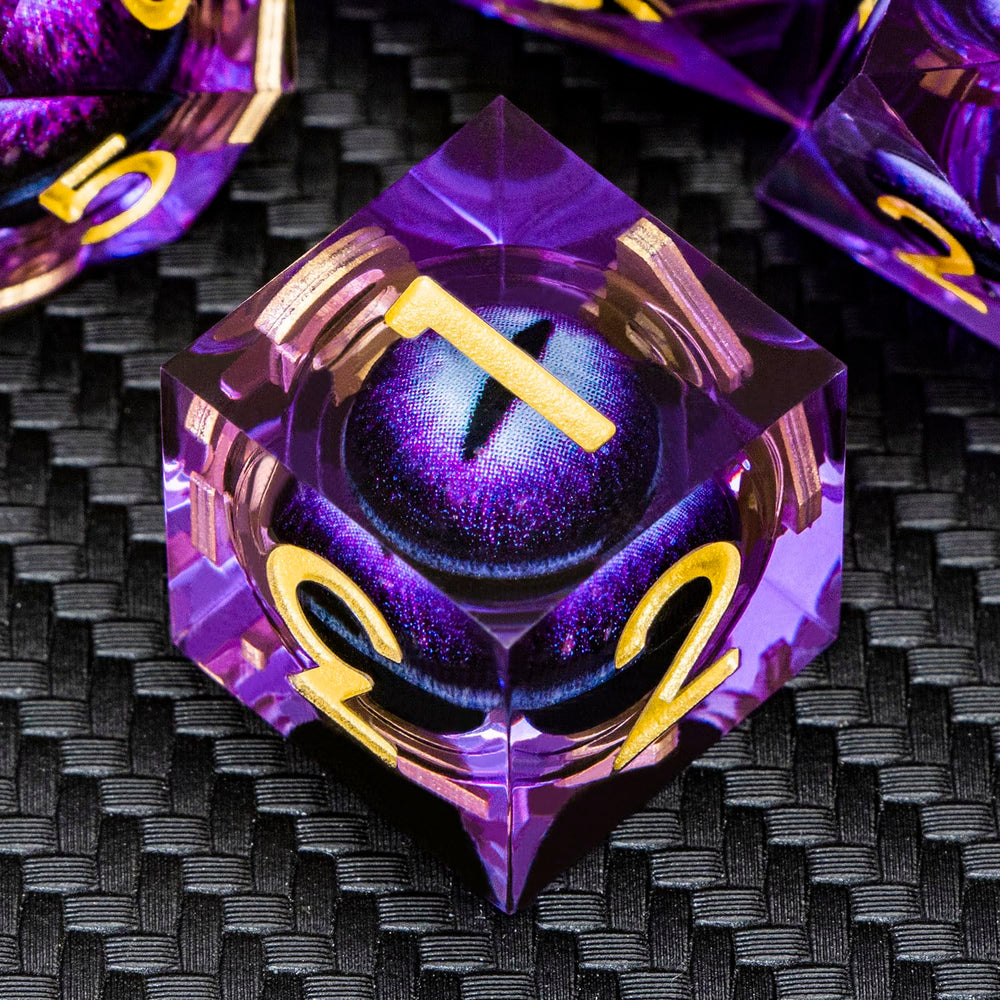 ARUOHHA Dragon Eye D10 dice for consistent results in sessions.