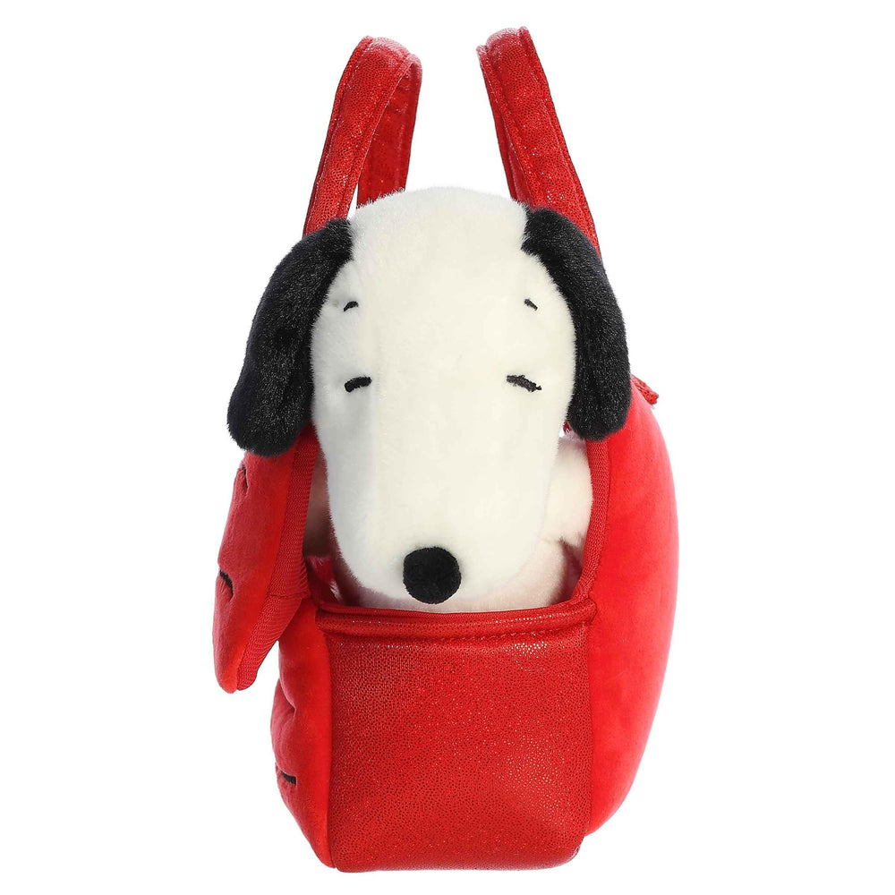 Aurora cloud-like plush softness highlighting Snoopy's cuddly feel