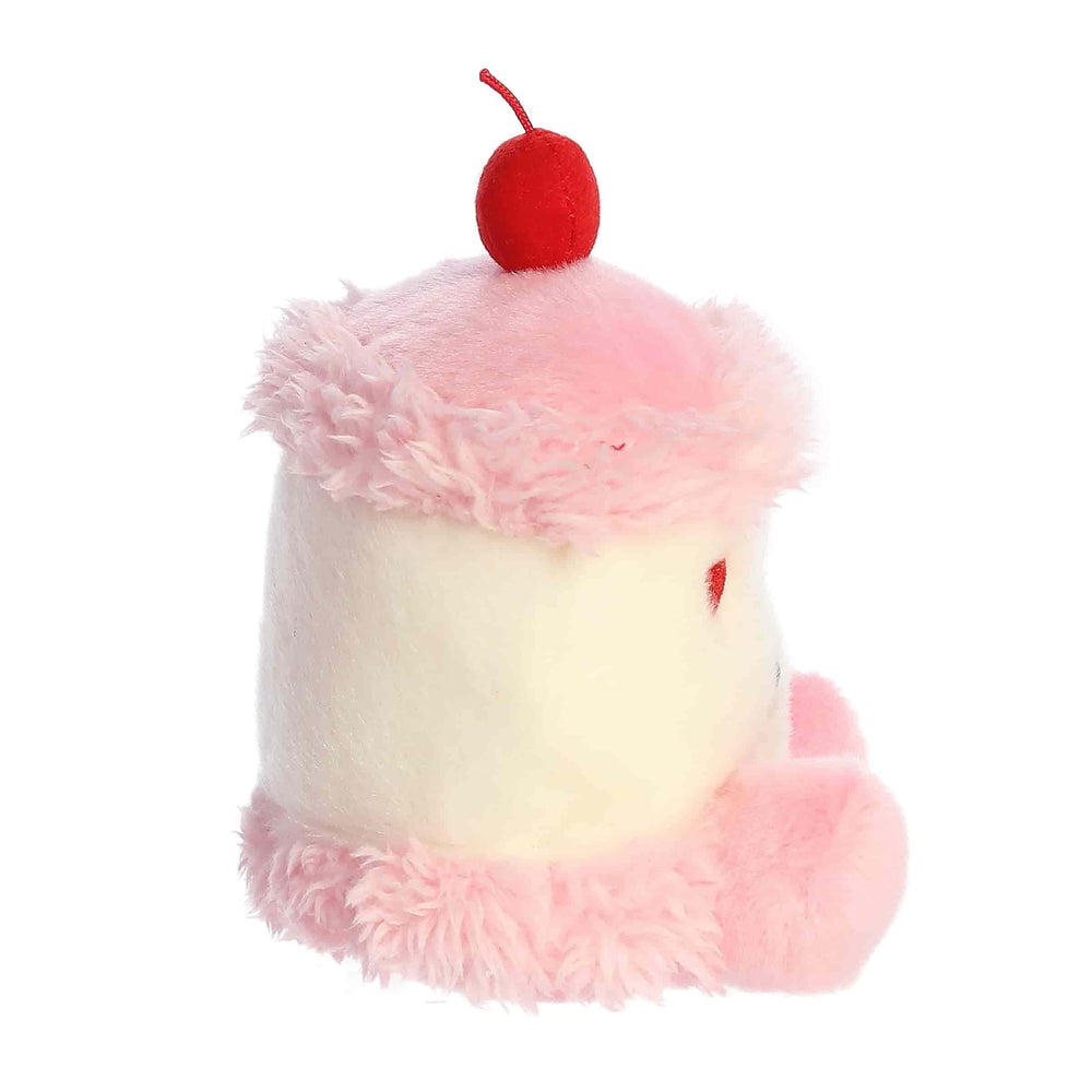 Aurora Jubi Heart Cake plush cream layer detail, charming dessert-inspired texture.