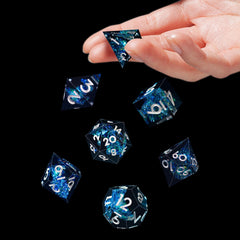 AUSTOR 7-die set ideal for D&D, MTG, and RPG sessions