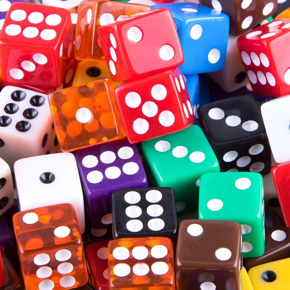 AUSTOR green dice with uniform size for fair gameplay.