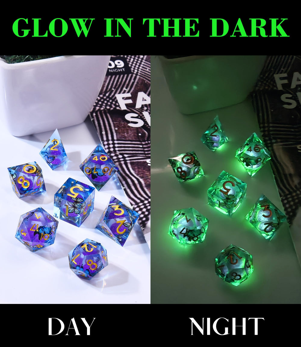 AUSTOR Liquid Core Butterfly D6 dice with sharp edges enhances tactile rolls in games.