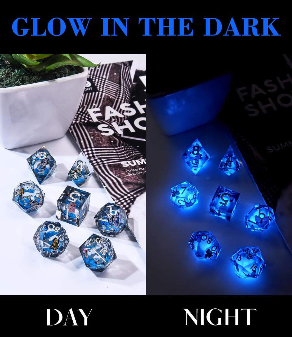 AUSTOR liquid core DND dice glow closeup, highlighting the luminous core after light exposure.