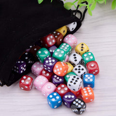 AUSTOR dice used in math teaching activities and classroom practice
