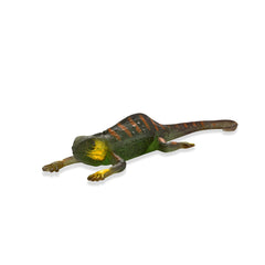 Axbotoy green iguana figurine perfect for carnival prizes.