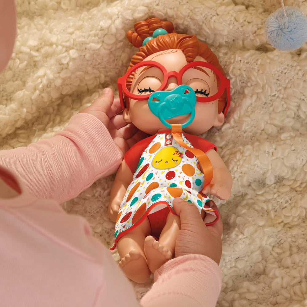11-inch Baby Alive Dottie Doodle doll ready for cuddles and stories.