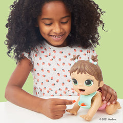 Baby Alive Lil Snacks doll removable bib helps protect outfits