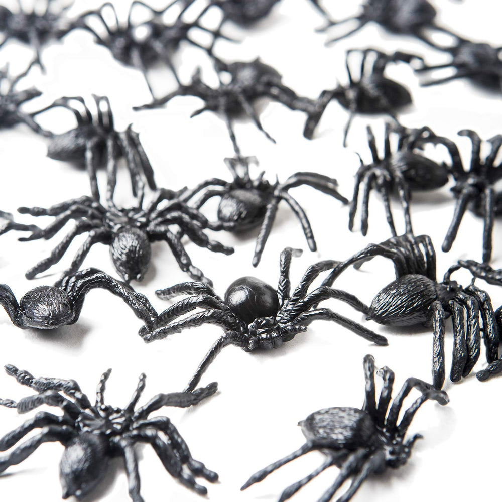 BAINFE realistic red-eyed spiders to boost spooky ambiance