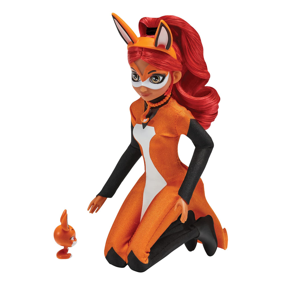 Bandai Miraculous Rena Rouge with Yoyo weapon for action scenes