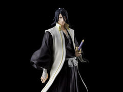 Banpresto Byakuya Kuchiki six-point-seven-inch height fits compact shelves.