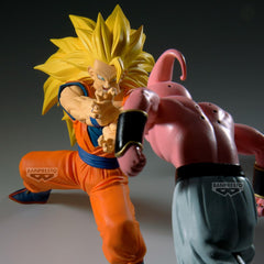 Banpresto Dragon Ball Z Saiyan 3 Goku action shot enhances display energy.