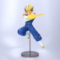 Banpresto Vegito 7-5-inch figure in classic Vegito pose for display