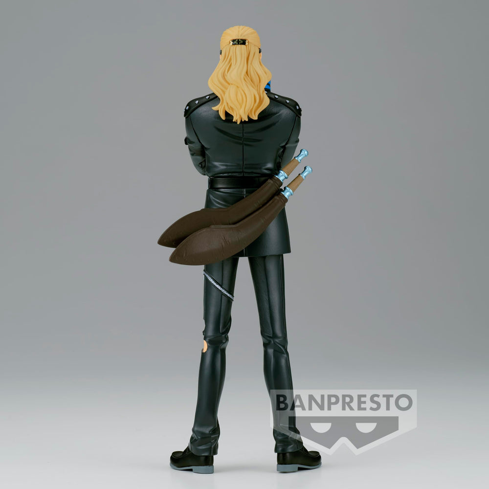 Display-ready Helmeppo figure pairs with Banpresto collection for dynamic shelves.