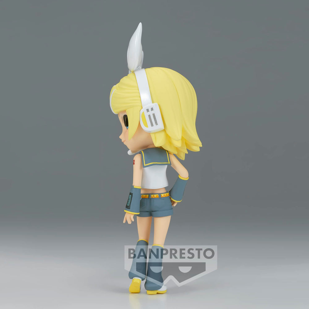 Banpresto Kagamine Rin Ver. B figure side view, dynamic pose enhances shelf presence