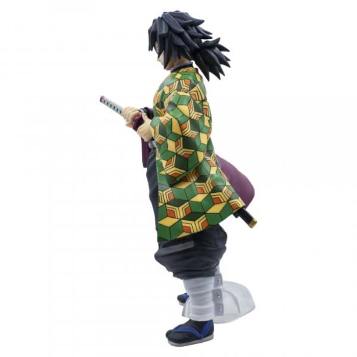 Banpresto Kimetsu no Yaiba Giyu Tomioka Vol5 figure, dynamic pose for photos and display.