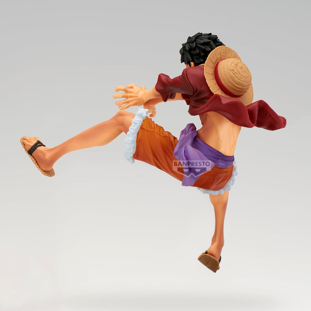 Banpresto Maximatic Monkey D. Luffy Special (B) display-ready with other Banpresto figures.