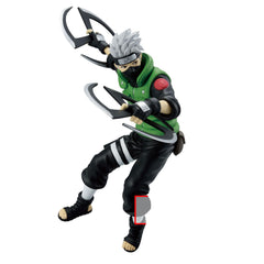 Banpresto Kakashi side view fits compact shelves beautifully.