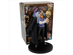 Banpresto Grandline Series Crocodile pose highlights dynamic sculpt