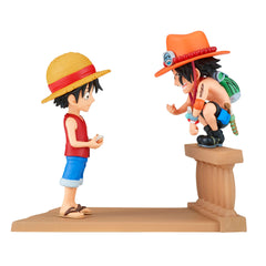 Banpresto WCF Log Stories Luffy and Ace figurine, front view ideal for collectors.