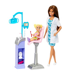 Barbie Careers two-doll set encourages doctor and patient storytelling.