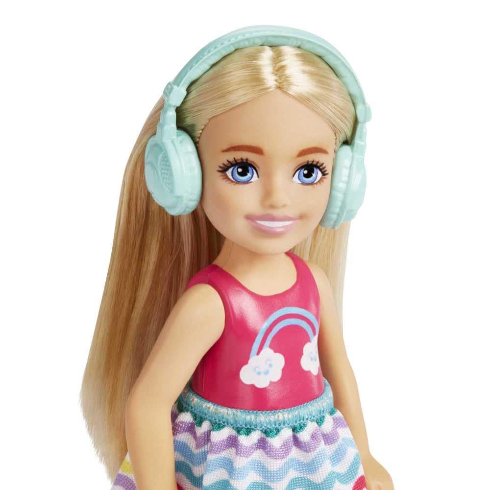 Barbie Chelsea rainbow outfit ready for flights and sightseeing