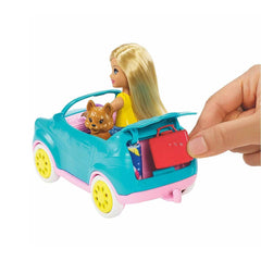 Barbie Club Chelsea bunk beds with ladder for peaceful on-the-road sleep.