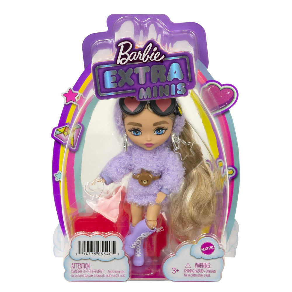 Barbie Extra Minis ready-for-display pose encourages small-world storytelling.
