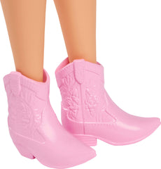 Barbie Fashionistas curvy body type reflects modern diversity in play.