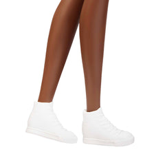 Diverse Barbie Fashionistas line showcasing varied looks and body types.