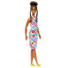 Barbie Fashionistas #210 brunette bun and sunglasses for chic travel-ready style.