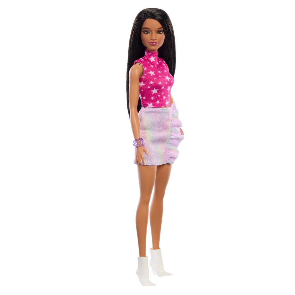 Barbie Fashionistas #215 with black straight hair inspires imaginative play and stylish storytelling.