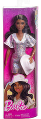 This diverse Barbie Fashionistas figure supports imaginative storytelling with friends.