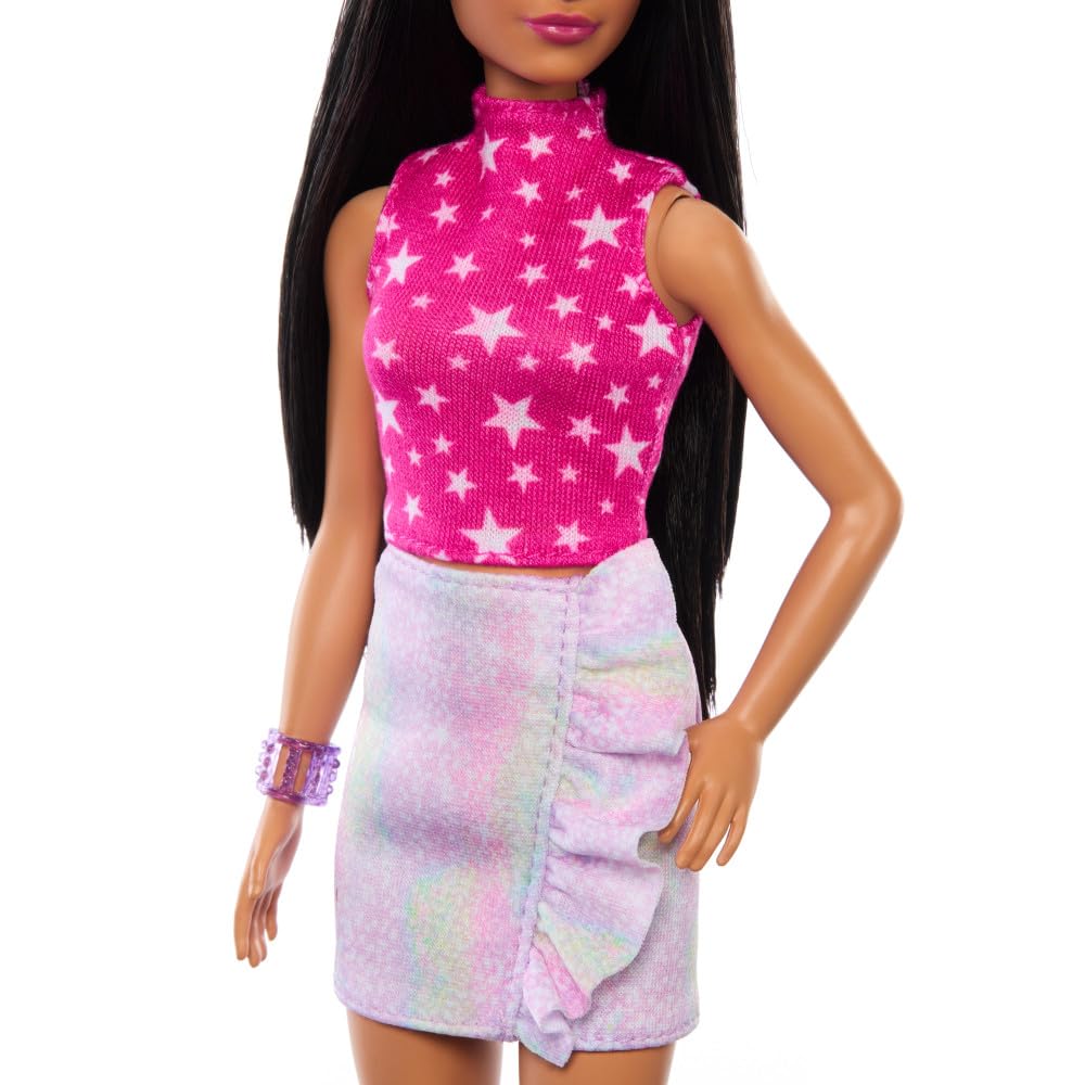 Barbie Fashionistas doll with side‑part hair invites varied poses and storytelling.
