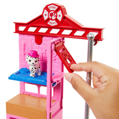Barbie color-change fire piece engages kids in interactive play.