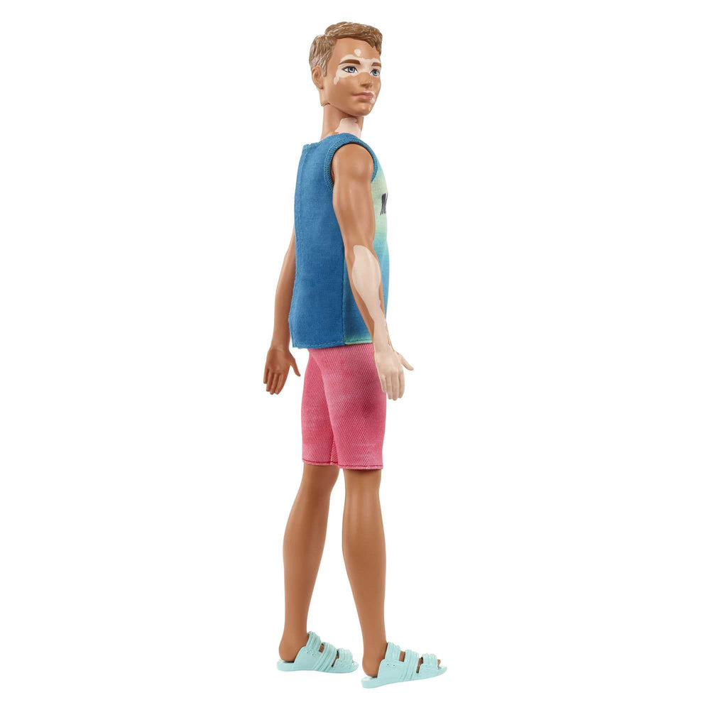 Barbie Ken Fashionistas 192 outfit details inspire imaginative play.