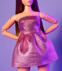 Barbie Looks No. 24 articulated Made To Move body enables dynamic posing.