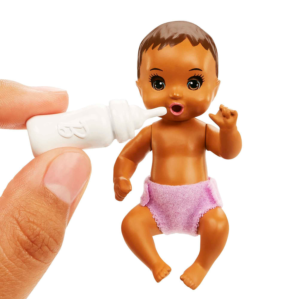 Barbie Skipper Babysitters Inc. bottle or pacifier prompts interactive feeding